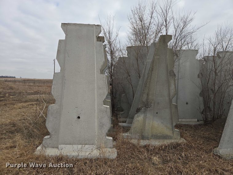 image for item EV5553 Concrete silo parts