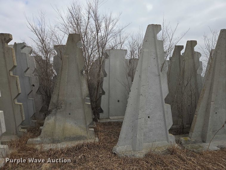 image for item EV5553 Concrete silo parts