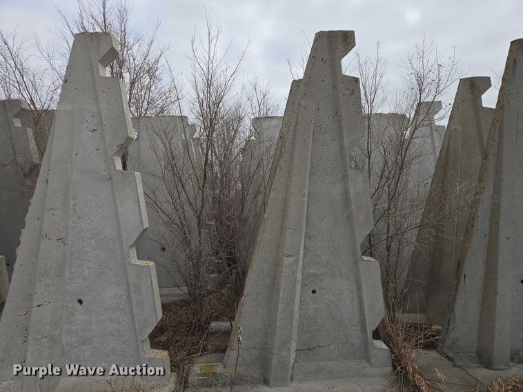 image for item EV5553 Concrete silo parts