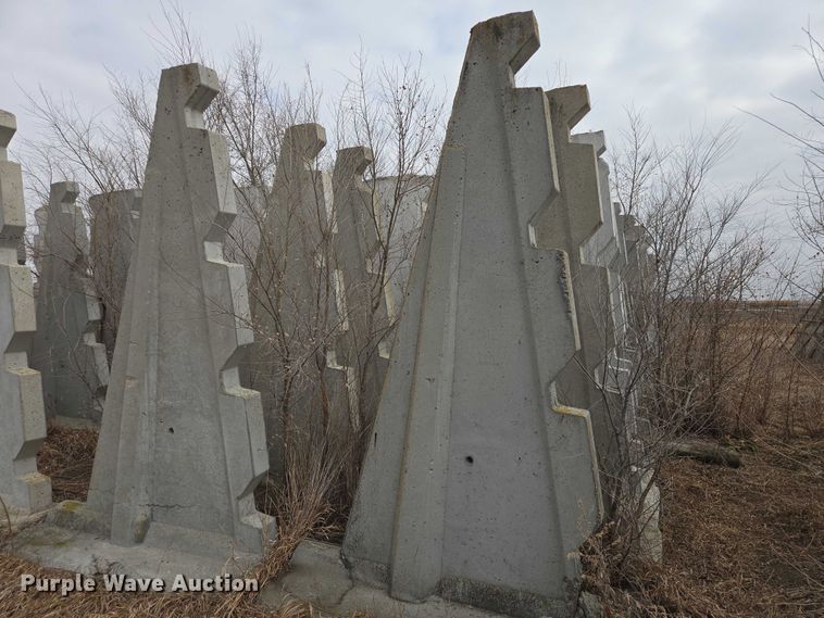 image for item EV5553 Concrete silo parts