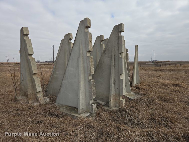 image for item EV5553 Concrete silo parts