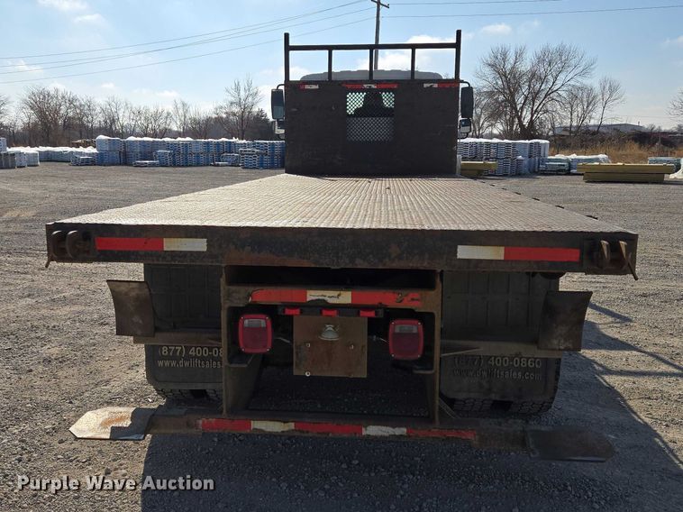 image for item EV5569 2011 International 4400 SBA flatbed truck
