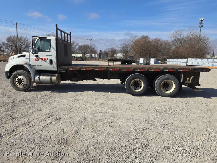 image for item EV5569 2011 International 4400 SBA flatbed truck