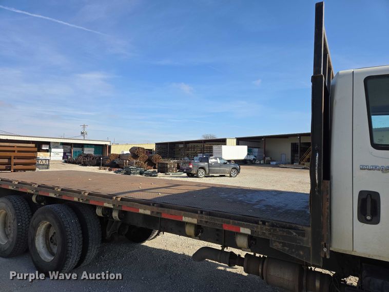image for item EV5569 2011 International 4400 SBA flatbed truck