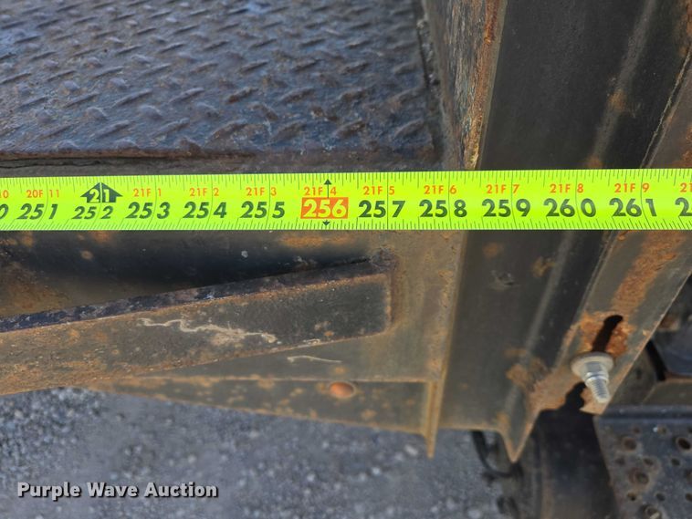 image for item EV5569 2011 International 4400 SBA flatbed truck