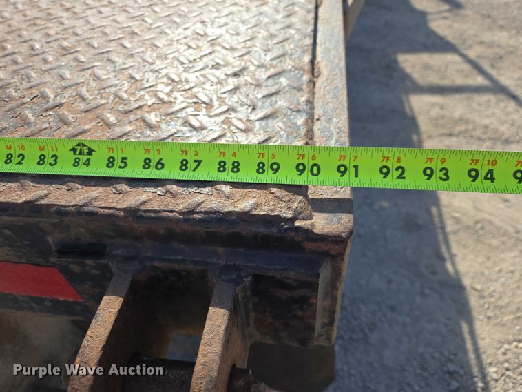 image for item EV5569 2011 International 4400 SBA flatbed truck