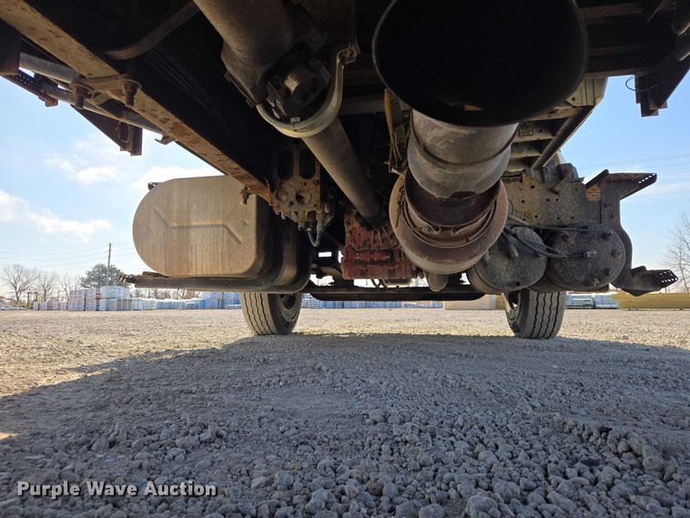 image for item EV5569 2011 International 4400 SBA flatbed truck