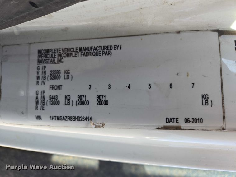 image for item EV5569 2011 International 4400 SBA flatbed truck