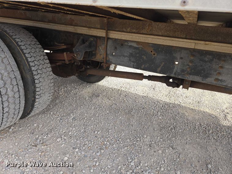 image for item EV5570 1998 Chevrolet C6500 box truck