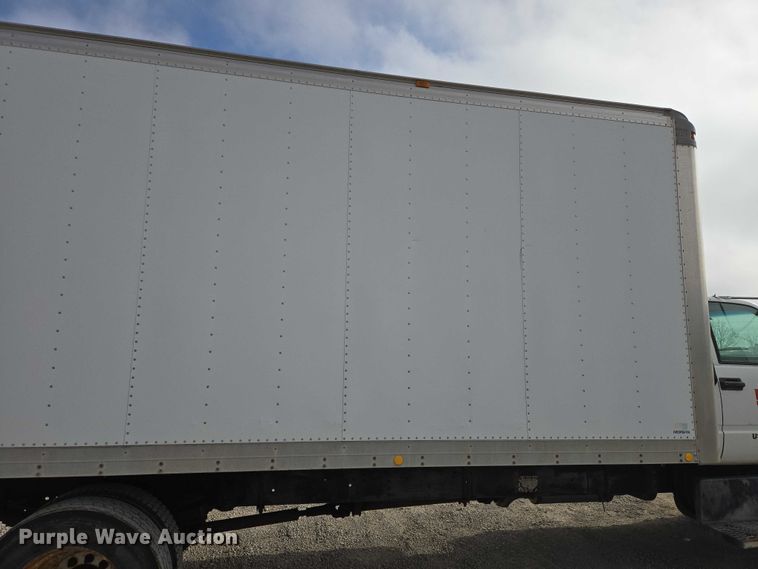 image for item EV5570 1998 Chevrolet C6500 box truck