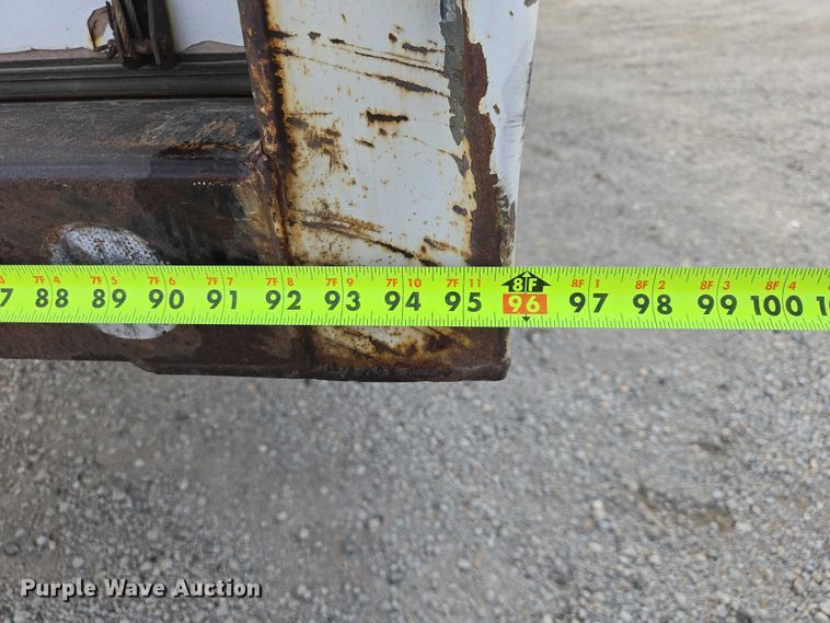 image for item EV5570 1998 Chevrolet C6500 box truck