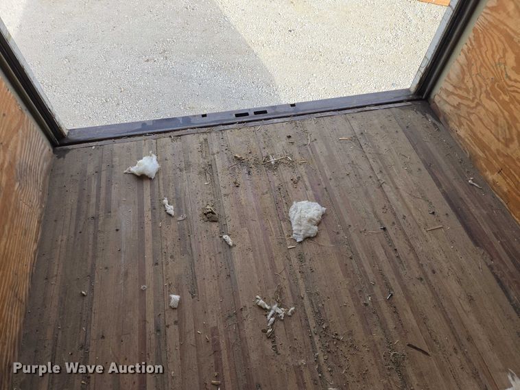 image for item EV5570 1998 Chevrolet C6500 box truck