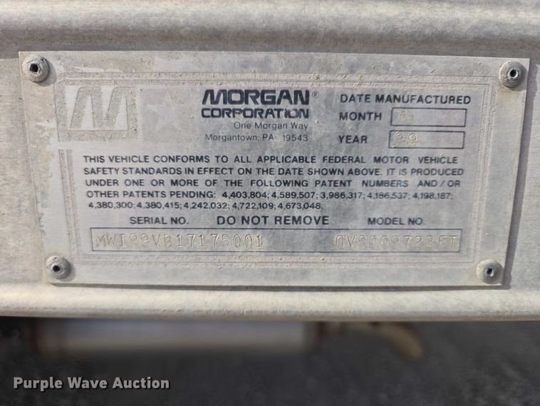 image for item EV5570 1998 Chevrolet C6500 box truck