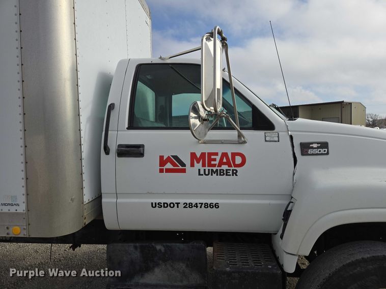 image for item EV5570 1998 Chevrolet C6500 box truck