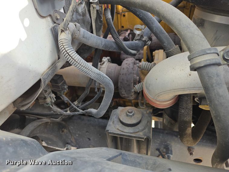 image for item EV5570 1998 Chevrolet C6500 box truck