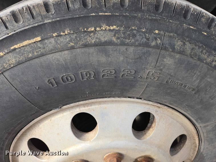 image for item EV5570 1998 Chevrolet C6500 box truck