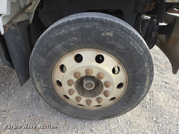 image for item EV5570 1998 Chevrolet C6500 box truck