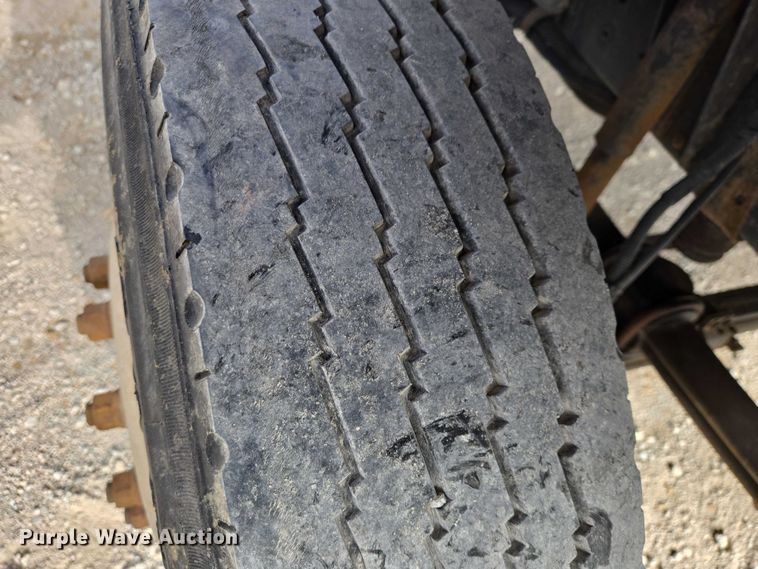 image for item EV5570 1998 Chevrolet C6500 box truck