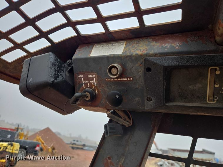 image for item EV5573 1991 Case 1845C skid steer loader