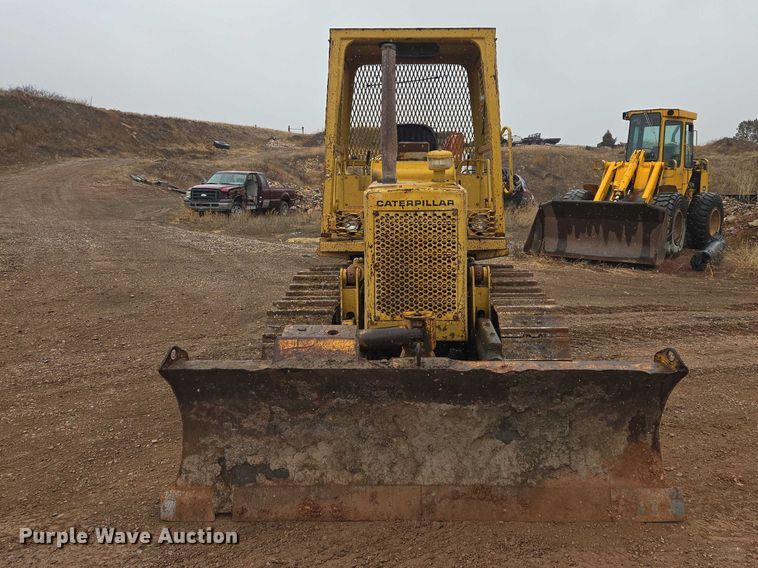 image for item EV5574 1980 Caterpillar D3B dozer