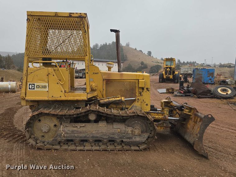 image for item EV5574 1980 Caterpillar D3B dozer