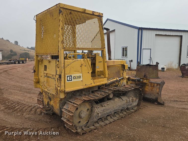 image for item EV5574 1980 Caterpillar D3B dozer