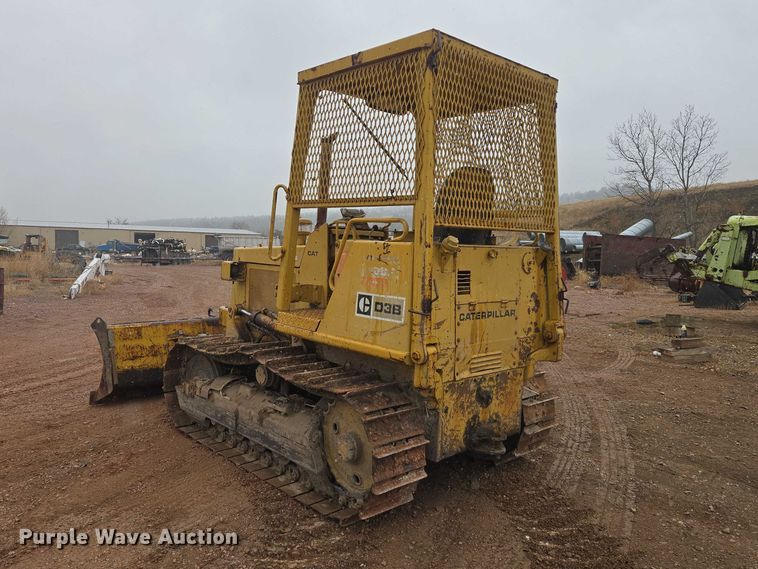 image for item EV5574 1980 Caterpillar D3B dozer