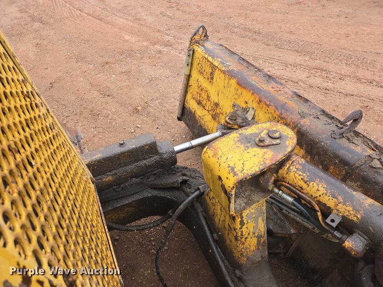 image for item EV5574 1980 Caterpillar D3B dozer