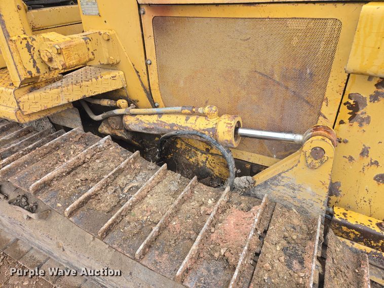 image for item EV5574 1980 Caterpillar D3B dozer