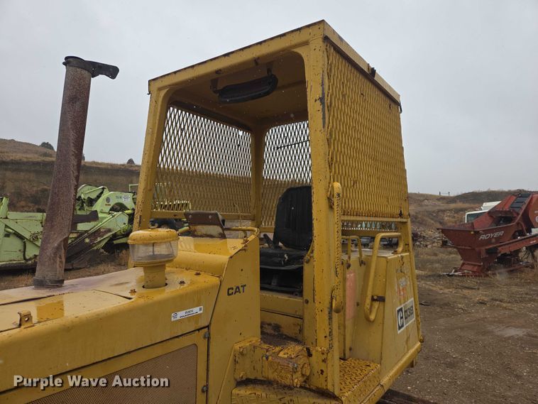 image for item EV5574 1980 Caterpillar D3B dozer