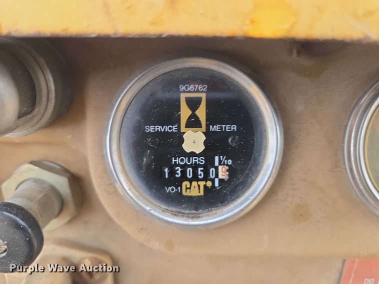 image for item EV5574 1980 Caterpillar D3B dozer