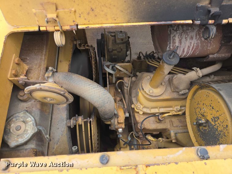 image for item EV5574 1980 Caterpillar D3B dozer