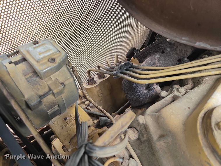 image for item EV5574 1980 Caterpillar D3B dozer