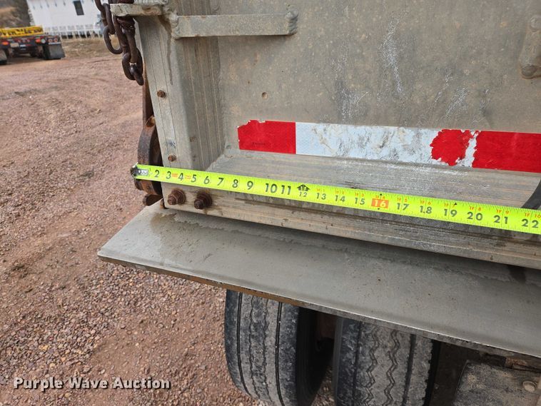 image for item EV5575 1994 Cornhusker end dump pup trailer