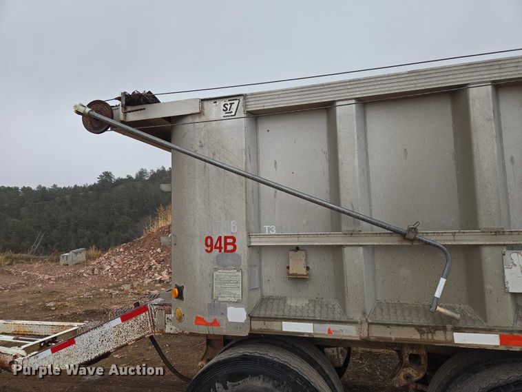 image for item EV5575 1994 Cornhusker end dump pup trailer
