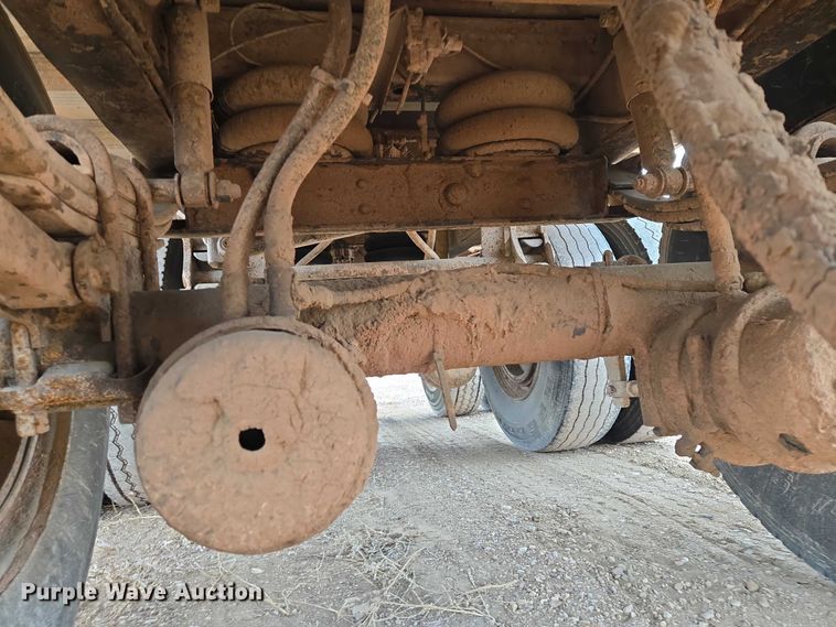 image for item EV5575 1994 Cornhusker end dump pup trailer