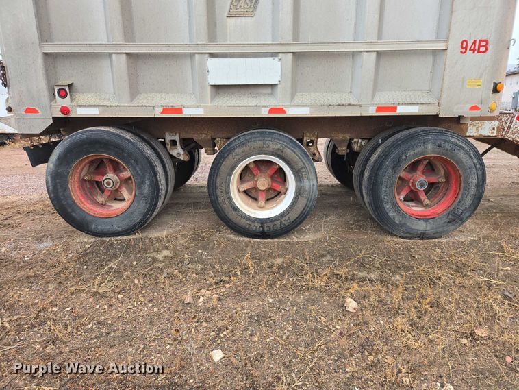 image for item EV5575 1994 Cornhusker end dump pup trailer