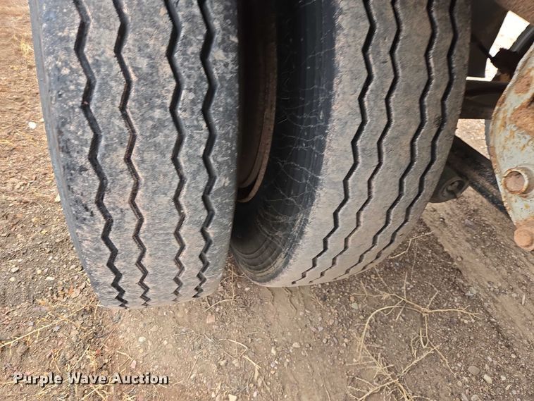 image for item EV5575 1994 Cornhusker end dump pup trailer