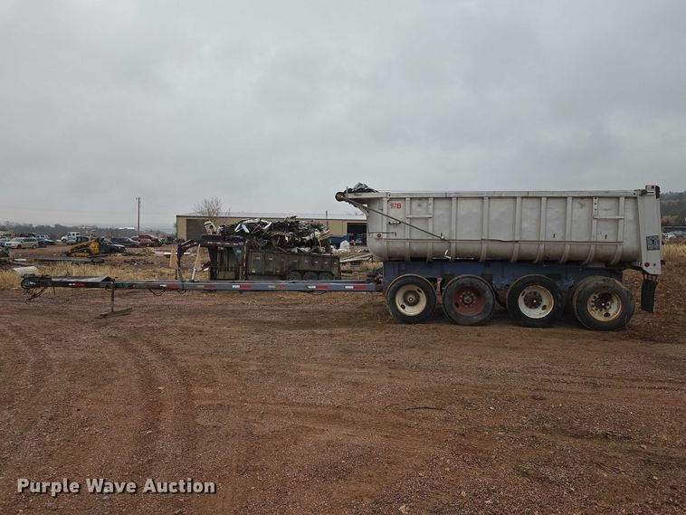 image for item EV5576 1980 Fruenauf end dump pup trailer