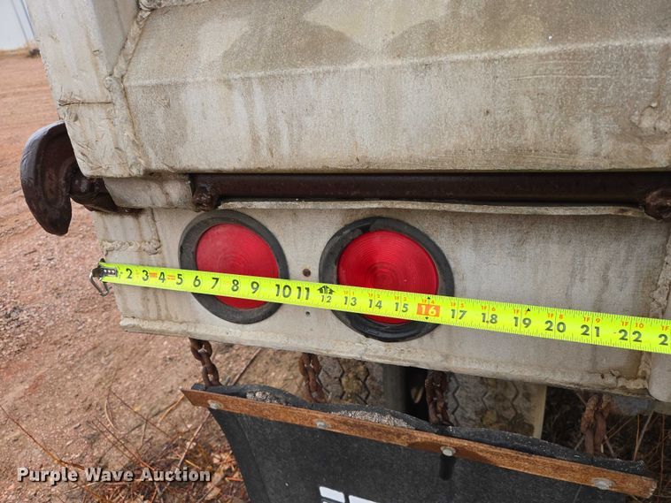 image for item EV5576 1980 Fruenauf end dump pup trailer