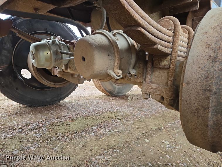 image for item EV5576 1980 Fruenauf end dump pup trailer