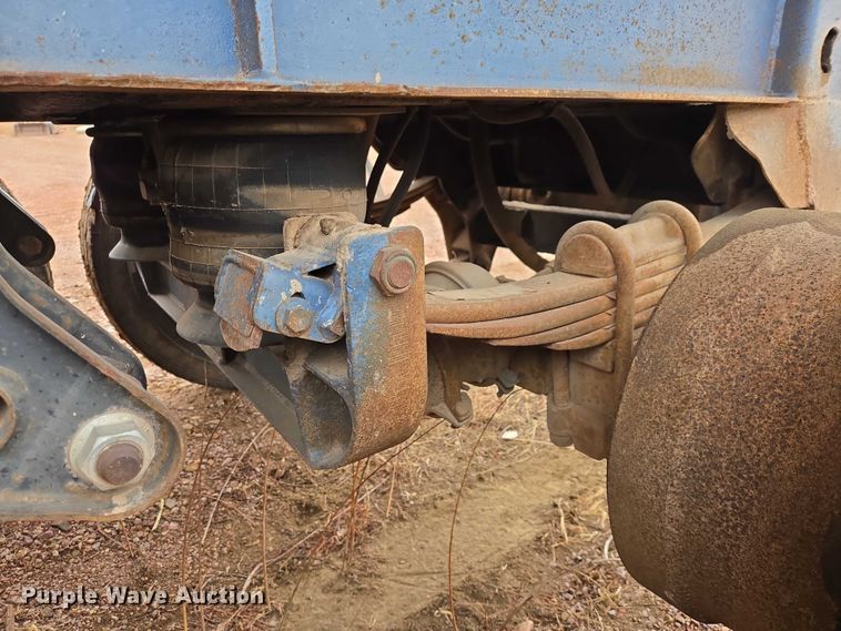 image for item EV5576 1980 Fruenauf end dump pup trailer