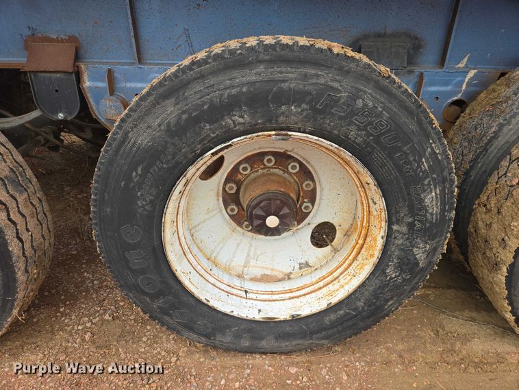 image for item EV5576 1980 Fruenauf end dump pup trailer