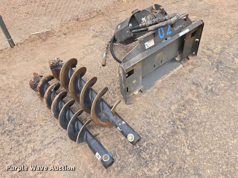 image for item EV5578 2015 Bobcat 15C skid steer auger