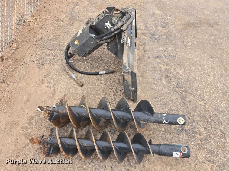 image for item EV5578 2015 Bobcat 15C skid steer auger