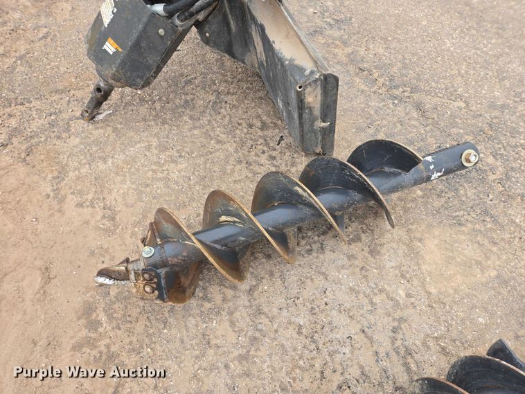 image for item EV5578 2015 Bobcat 15C skid steer auger