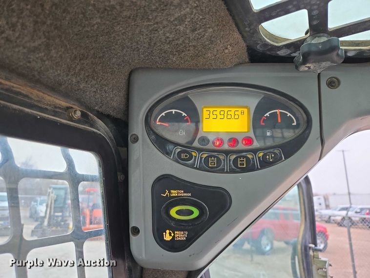 image for item EV5583 2012 Bobcat S175 skid steer loader