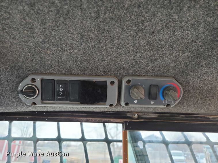 image for item EV5583 2012 Bobcat S175 skid steer loader