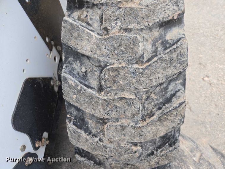 image for item EV5583 2012 Bobcat S175 skid steer loader