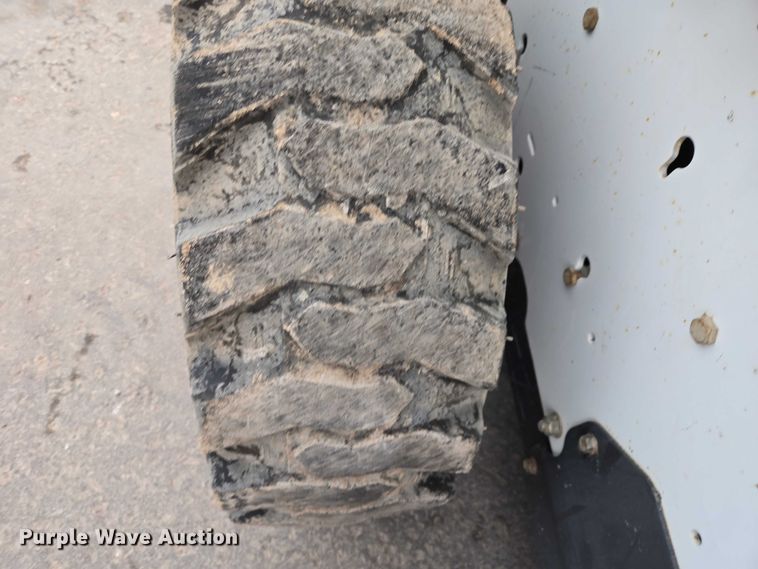 image for item EV5583 2012 Bobcat S175 skid steer loader